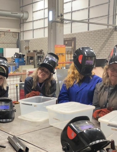 Armadas B.V. EERSEL afbeelding 3