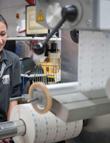 W & R Etiketten Service B.V. TILBURG afbeelding 3