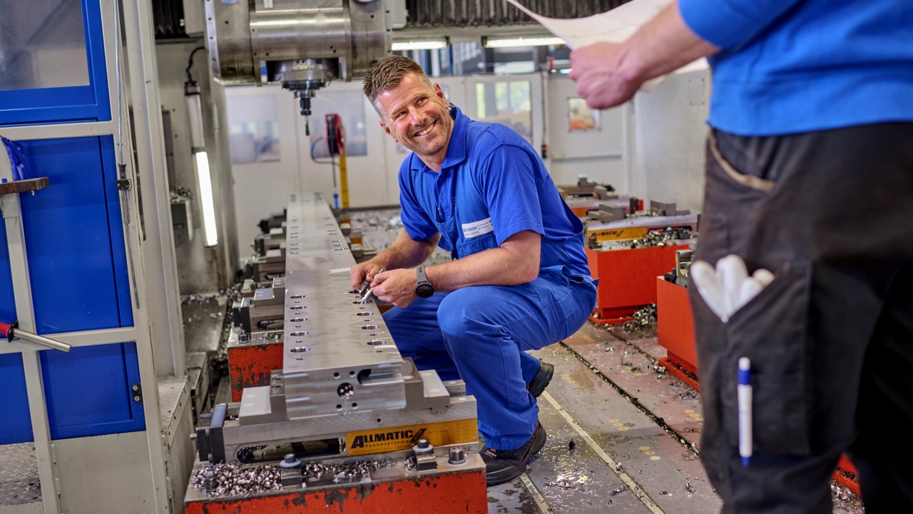 De Rooy Slijpcentrum B.V. | Precision B.V. Nuenen afbeelding 1