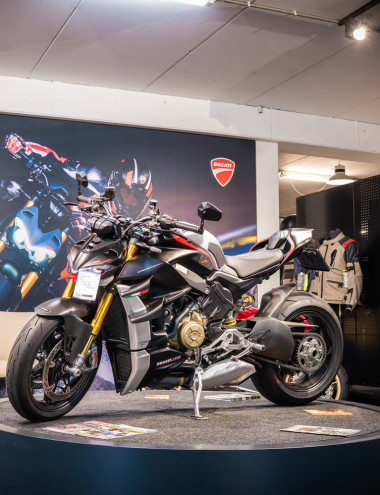 Joppen Motoren C.V. LEENDE afbeelding 3