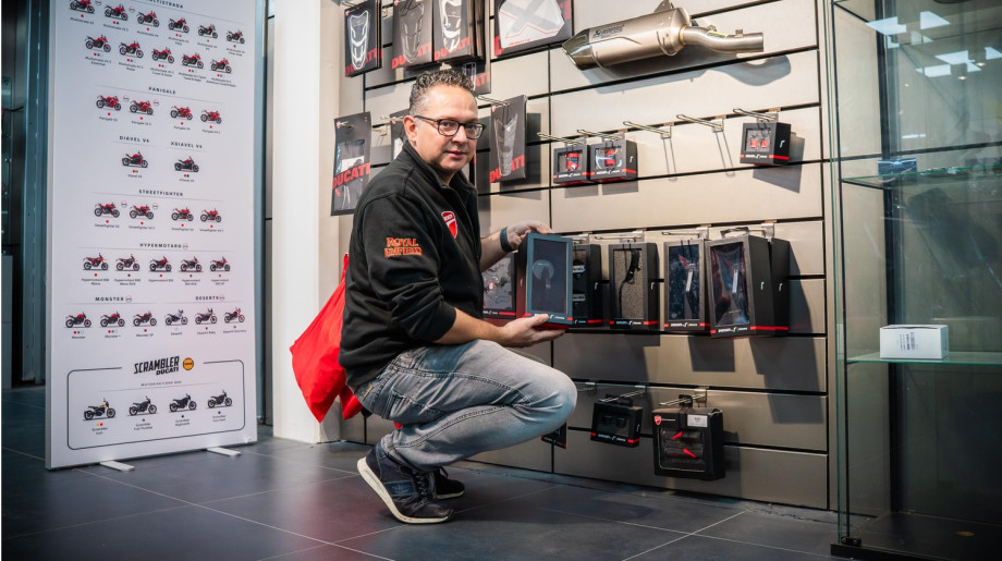 Joppen Motoren C.V. LEENDE afbeelding 2