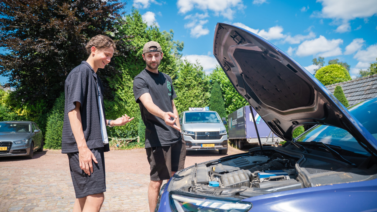 Rijschool Meurs Steensel afbeelding 1