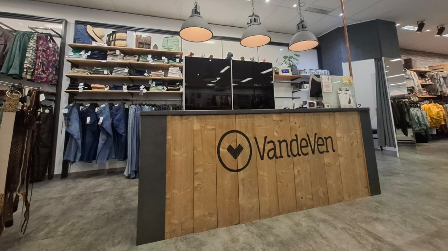 Van de Ven Fashion Reusel Reusel afbeelding 4