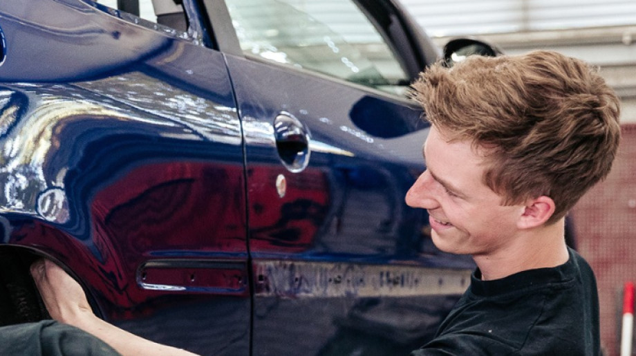 ABS Autoherstel Theo Lauwers Bladel afbeelding 2 ABS Autoherstel Theo Lauwers Bladel afbeelding 2