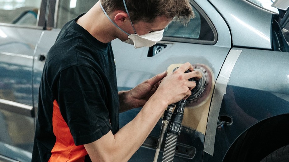 ABS Autoherstel Theo Lauwers Bladel afbeelding 4 ABS Autoherstel Theo Lauwers Bladel afbeelding 4